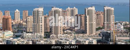 Vue panoramique aérienne de Peral Qatar Porto Arabia Viva Bahriya Qatar Banque D'Images