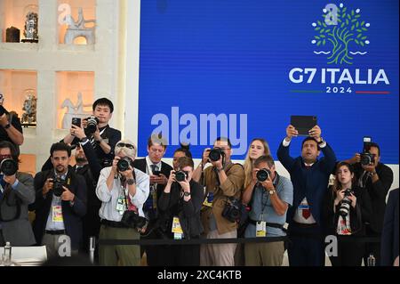 Bari, Italie. 14 juin 2024. Session G7 Saint Père et format de sensibilisation à Borgo Egnaza. Photographes le 14 juin 2024. Sommet du G7 lors de la session de deuxième jour sur ai, Energie, Afrique. (Photo par Aleksy Witwicki/Sipa USA) crédit : Sipa USA/Alamy Live News Banque D'Images