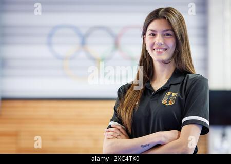 Nuremberg, Allemagne. 11 juin 2024. Supharada Kisskalt, combattant de taekwondo, photographié à la base fédérale de taekwondo à Nuremberg. Kisskalt a remporté la médaille de bronze aux Championnats d'Europe de taekwondo 2024 à Belgrade. Crédit : Daniel Karmann/dpa/Alamy Live News Banque D'Images