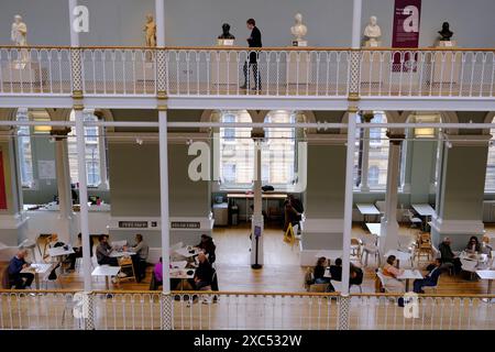 Musée café dans la Grande Galerie du Musée National d'Écosse.Édimbourg.Écosse.Royaume-Uni Banque D'Images