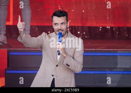 Berlin, Allemagne. 13 juin 2024. L'artiste et chanteur Giovanni Zarrella présente son spectacle ''an Italian Summer Night'' dans les jardins du monde à Berlin, en Allemagne, le 13 juin 2024. (Photo de Marten Ronneburg/NurPhoto) crédit : NurPhoto SRL/Alamy Live News Banque D'Images