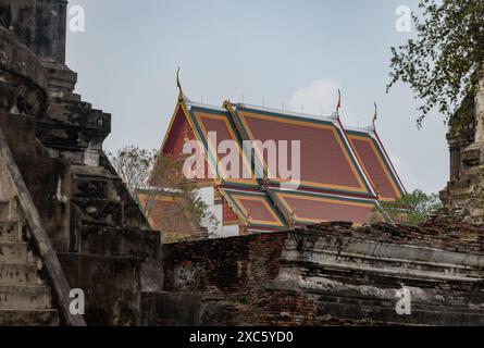 Une photo de la salle Wihan Phra Mongkhon Bophit du temple Wat Phra si Sanphet. Banque D'Images