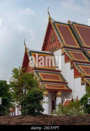 Une photo de la salle Wihan Phra Mongkhon Bophit du temple Wat Phra si Sanphet. Banque D'Images