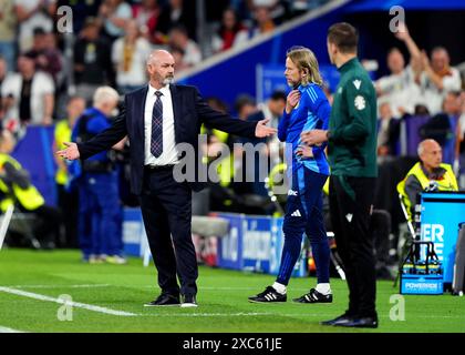 Le manager écossais Steve Clarke réagit lors du match du groupe A De l'UEFA Euro 2024 au Munich Football Arena, en Allemagne. Date de la photo : vendredi 14 juin 2024. Banque D'Images