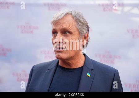 Oslo 20240614. L'acteur Viggo Mortensen sur le tapis rouge avant la première soirée du film 'Til the End of the World' avec Viggo Mortensen au cinéma Colisée d'Oslo. Photo : Javad Parsa / NTB Banque D'Images