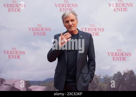 Oslo 20240614. L'acteur Viggo Mortensen sur le tapis rouge avant l'avant-première du film 'au bout du monde' avec Viggo Mortensen au cinéma Colisée d'Oslo. Photo : Javad Parsa / NTB Banque D'Images