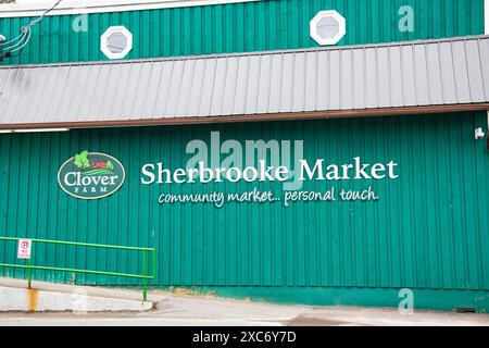 Panneau d'épicerie Sherbrooke Market sur la rue main à Sherbrooke, Nouvelle-Écosse, Canada Banque D'Images