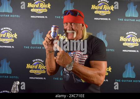Hollywood, Floride, États-Unis. 13 juin 2024. Le lutteur du WWE Hall of Fame Hulk Hogan assiste au lancement de sa « vraie bière américaine » au Guitar Hotel du Seminole Hard Rock Hotel & Casino Hollywood le 13 juin 2024 à Hollywood, en Floride. Crédit : Mpi10/Media Punch/Alamy Live News Banque D'Images