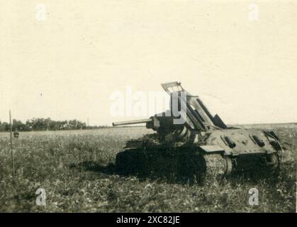 Char russe abandonné à dubrovka, Russie - 05 juillet 1942 Banque D'Images