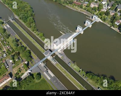 Barrage de Griesheim, près de Francfort-sur-le-main, Allemagne, écluse centrale hydroélectrique. Vue aérienne. Banque D'Images