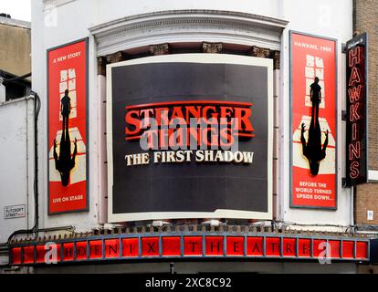 Londres, Royaume-Uni. « Stranger Things, The Forst Shadow » au Phoenix Theatre, Charing Cross Rd, juin 2024 Banque D'Images