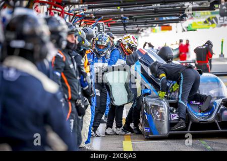 97 CHILA Adrien (fra), DROUX David (SWI), Cool Racing, Ligier JS P320 - Nissan, LMP3, #97, portrait en route vers le Mans 2024, 3ème manche de la Michelin le Mans Cup 2024, sur le circuit des 24 heures du Mans, du 12 au 15 juin 2024 au Mans, France Banque D'Images