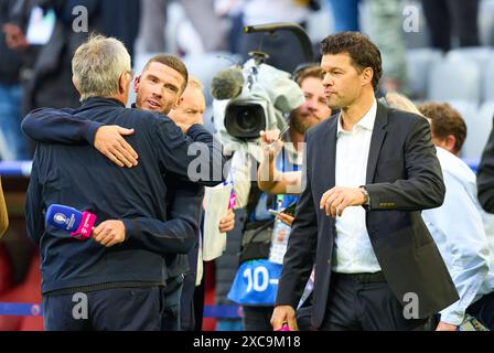 Telekom Magenta experts Robin Gosens, Union Berlin 6 ex Fussballprofi, DFB Kapitaen Michael BALLACK dans le match de la phase de groupes ALLEMAGNE - ECOSSE 5-1 des Championnats d'Europe de l'UEFA 2024 le 14 juin 2024 à Munich, Allemagne. Photographe : ddp images/STAR-images crédit : ddp Media GmbH/Alamy Live News Banque D'Images