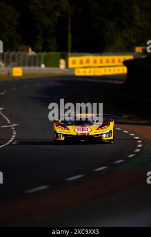 Le Mans, France. 15 juin 2024.pendant les 24 heures du Mans 2024, 4ème manche du Championnat du monde FIA d'Endurance 2024, sur le circuit des 24 heures du Mans, du 15 au 16 juin 2024 au Mans, France crédit : Agence photo indépendante/Alamy Live News Banque D'Images