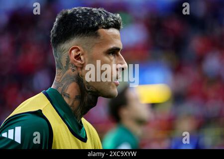 Dortmund, Allemagne. 15 juin 2024. Gianluca Scamacca, de l'Italie, regarde pendant l'échauffement du match de football de la phase B de Groupe Euro 2024 entre l'Italie et l'Albanie au stade BVB de Dortmund (Allemagne), le 15 juin 2024. Crédit : Insidefoto di andrea staccioli/Alamy Live News Banque D'Images