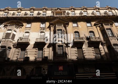 Le Caire, Égypte. 14 juin 2024. L'architecture du centre-ville le long de Talaat Harb Street, la façade classique du bâtiment, qui abrite la Banque du Caire, est un reflet de l'histoire cosmopolite du Caire. (Crédit image : © John Wreford/SOPA images via ZUMA Press Wire) USAGE ÉDITORIAL SEULEMENT! Non destiné à UN USAGE commercial ! Banque D'Images