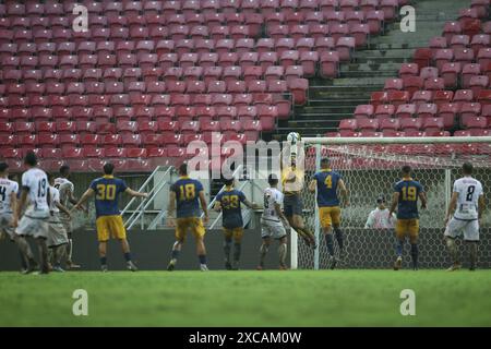 Recife, Brésil. 15 juin 2024. PE - RECIFE - 06/15/2024 - BRÉSIL d 2024, RÉTRO x ASA - lancer lors du match entre Retro et Asa à l'Arena de Pernambuco, pour le championnat brésilien série d 2024, ce samedi (15). Photo : Marlon Costa/AGIF (photo de Marlon Costa/AGIF/SIPA USA) crédit : SIPA USA/Alamy Live News Banque D'Images