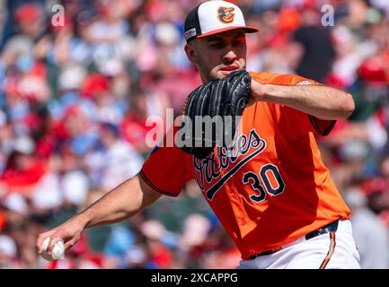 Baltimore, États-Unis. 15 juin 2024. BALTIMORE, MD - 15 JUIN : Grayson Rodriguez, lanceur des Orioles de Baltimore (30) lors d'un match MLB entre les Orioles de Baltimore et les Phillies de Philadelphie, le 15 juin 2024, à Orioles Park à Camden Yards, à Baltimore, Maryland. (Photo de Tony Quinn/SipaUSA) crédit : Sipa USA/Alamy Live News Banque D'Images