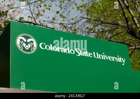 FORT COLLINS, CO, États-Unis - 13 MAI 2024 : mur d'entrée à l'Université d'État du Colorado. Banque D'Images