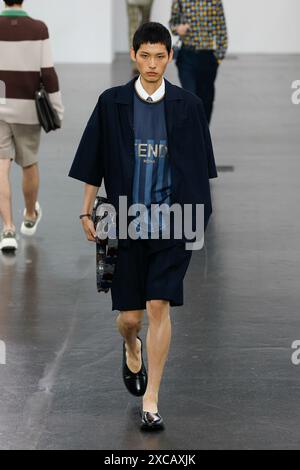 FENDI menÄôs défilé printemps/été 2025 pendant la semaine de la mode de Milan Menswear le 2024 juin - Milan, Italie 15/06/2024 Banque D'Images