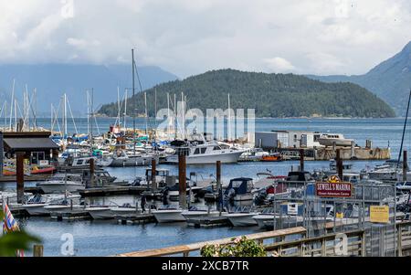 Vancouver CAN, Kanada / Canada, Urlaubseindruecke und Sehenswuerdigkeiten, 15.06.2024. Hafen Horseshoe Bay. CAN, Kanada / Canada, Urlaubseindruecke und Sehenswuerdigkeiten, 14.06.2024. *** Vancouver CAN, Canada Canada, impressions de vacances et lieux d'intérêt, 15 06 2024 Port of Horseshoe Bay CAN, Canada Canada, impressions de vacances et lieux d'intérêt, 14 06 2024 Copyright : xEibner-Pressefoto/HeikexFeinerx EP HFR Banque D'Images