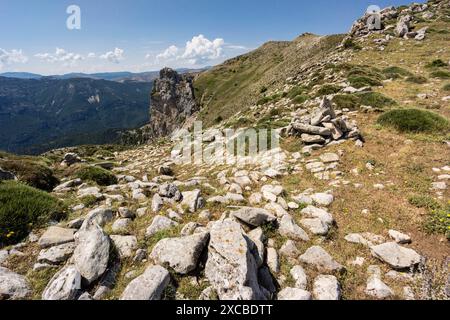 Loma del Calar de Cobo et Puntal de Misa, 1796 mètres, Parc naturel des Sierras de Cazorla, Segura et Las Villas, province de Jaén, Espagne Banque D'Images