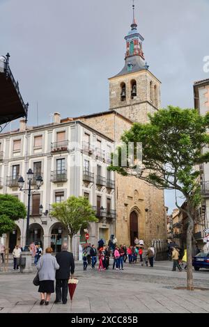 Église San Miguel, Plaza Mayor, Ségovie, Castilla Leon, Espagne, Europe Banque D'Images