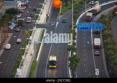 Avenida Alcalde Juan Rodriguez Doreste, Puerto de la Luz, Las Palmas, Grande Canarie, Îles Canaries Banque D'Images