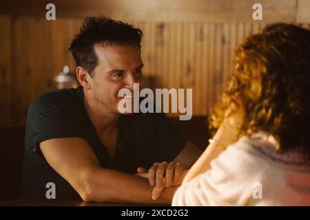 ANDREW SCOTT dans ALL OF US STRANGERS (2023), réalisé par ANDREW HAIGH. Crédit : Blueprint Pictures/Film4 Productions/Fox Searchlight/album Banque D'Images