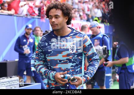 HAMBOURG, ALLEMAGNE - 16 JUIN : Joshua Zirkzee, des pays-Bas, lors du match Groupe d - UEFA EURO 2024 entre la Pologne et les pays-Bas au Volksparkstadion le 16 juin 2024 à Hambourg, Allemagne. (Photo de Peter Lous/BSR Agency) Banque D'Images