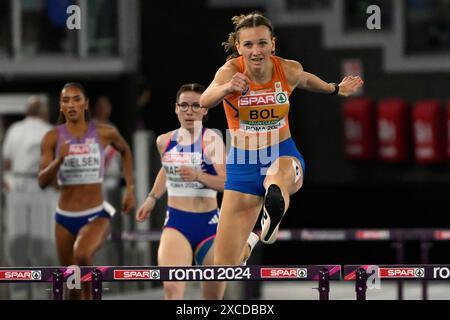 Femke bol, des pays-Bas, participe à la finale féminine du 400 m haies des Championnats d'Europe d'athlétisme au stade Olimpico à Rome (Italie), le 11 juin 2024. Femke bol s'est classée première en remportant la médaille d'or. Banque D'Images