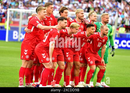 Stuttgart, Allemagne. 16 juin 2024. Stuttgart, Allemagne, 16 juin 2024 : équipe Danemark avant le match de football UEFA Euro 2024 entre la Slovénie et le Danemark à Stuttgart Arena, Stuttgart, Allemagne. (Igor Kupljenik/SPP) crédit : SPP Sport Press photo. /Alamy Live News Banque D'Images