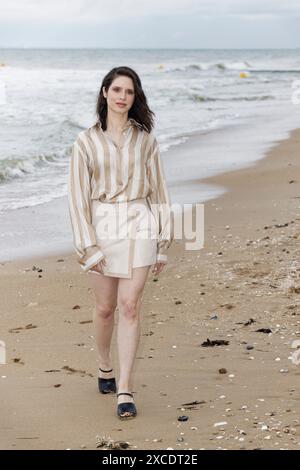 Cabourg, France. 15 juin 2024. Daphne Patakia participe au 38ème Festival du film de Cabourg le 15 juin 2024 à Cabourg, France. Crédit : Bernard Menigault/Alamy Live News Banque D'Images