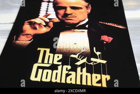 Viersen, Allemagne - 9 mai. 2024 : détail de l'affiche du film The Godfather avec Marlon Brando de 1972 Banque D'Images