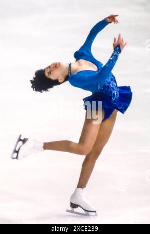 Kristi Yamaguchi (États-Unis) en compétition aux Championnats du monde 1989. Banque D'Images