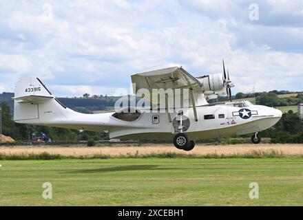 16.06.2024, xjhx, Wirtschaft Flugplatz-Kerb Gelnhausen 2024 v.l. Flugzeug Maschine Consolidated 28 Catalina, enregistrement / numéro de série : G-PBYA, autre numéro de série : 433915 nom Miss Pick Up Gelnhausen *** 16 06 2024, xjhx, Wirtschaft Flugplatz Kerb Gelnhausen 2024 v l Flugzeug Maschine Consolidated 28 Catalina, Registration Serial G PBYA, Alternate Serial 433915 nom Miss Pick Up Gelnhausen Banque D'Images