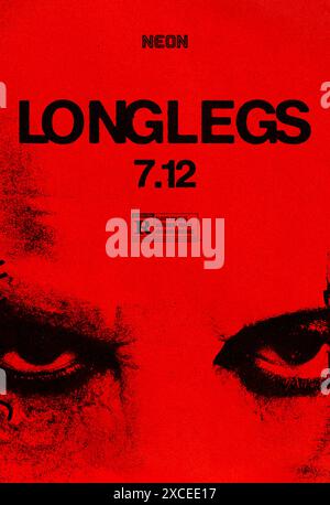 Longlegs (2024) réalisé par Oz Perkins avec Nicolas cage, Alicia Witt et Maika Monroe. L'agent Lee Harker du FBI est affecté à une affaire de tueur en série non résolue qui prend des tournages inattendus, révélant des preuves de l'occultisme. Harker découvre un lien personnel avec le tueur et doit l'arrêter avant qu'il ne frappe à nouveau. Affiche US Advance ***USAGE ÉDITORIAL SEULEMENT***. Crédit : BFA / Neon Banque D'Images
