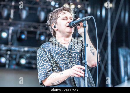 Milan, Italie. 16 juin 2024. Le groupe de rock anglais NOTHING BUT THIEVES se produit sur scène à l'Ippodromo SNAI la Maura pendant les I-Days Milano Coca-Cola 2024 crédit : Rodolfo Sassano/Alamy Live News Banque D'Images