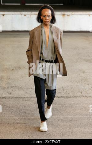 Milan, Italien. 16 juin 2024. MAGLIANO Spring/Summer 2025 Runway lors de la Fashion week de Milan Menswear le 2024 juin - Milan, Italie 16/06/2024 crédit : dpa/Alamy Live News Banque D'Images