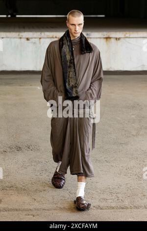 Milan, Italien. 16 juin 2024. MAGLIANO Spring/Summer 2025 Runway lors de la Fashion week de Milan Menswear le 2024 juin - Milan, Italie 16/06/2024 crédit : dpa/Alamy Live News Banque D'Images