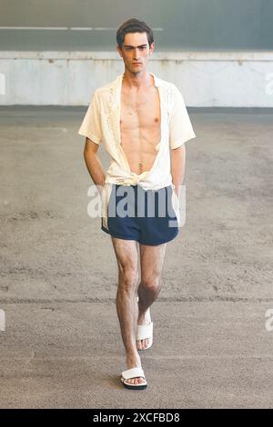 Milan, Italien. 16 juin 2024. MAGLIANO Spring/Summer 2025 Runway lors de la Fashion week de Milan Menswear le 2024 juin - Milan, Italie 16/06/2024 crédit : dpa/Alamy Live News Banque D'Images