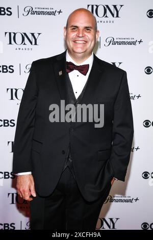 New York, États-Unis. 16 juin 2024. Jason Kindt posant dans la salle de presse lors de la 77e cérémonie annuelle des Tony Awards qui s'est tenue au David H. Koch Theater au Lincoln Center à New York, NY, le dimanche 16 juin 2023. (Photo par Anthony Behar/Sipa USA) crédit : Sipa USA/Alamy Live News Banque D'Images