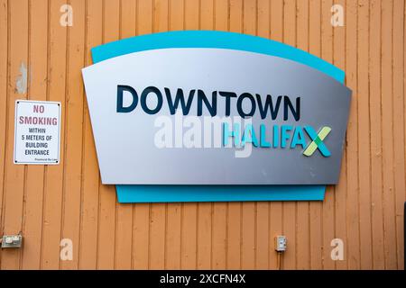 Bienvenue au centre-ville de Halifax signe sur la promenade riveraine à Halifax, Nouvelle-Écosse, Canada Banque D'Images