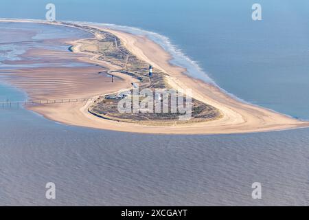 Photo aérienne de Spurn Head, phares désaffectés, station de pilotage, etc. À 1500 pieds Banque D'Images