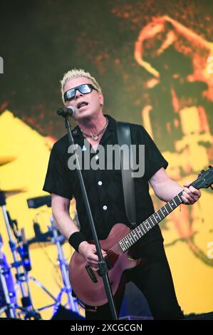 Donington, Royaume-Uni. 15 juin 2024. Dexter Holland de The Offspring se produit sur la scène Apex, lors du Download Festival 2024. Crédit : Cristina Massei/Alamy Live news Banque D'Images