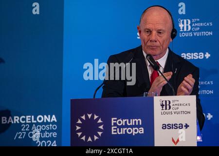 Madrid, Espagne. 17 juin 2024. Grant Dalton, PDG de l’America’s Cup Event Barcelona, s’adresse aux personnes présentes lors d’un petit déjeuner informatif à Madrid. Ce matin, à l'hôtel Ritz de Madrid, la 37ème édition de l'America's Cup a été présentée. L'événement d'ouverture de la 37e America's Cup Louis Vuitton aura lieu le 22 août 2024 à Barcelone. Crédit : D. Canales Carvajal / Alamy Live News Banque D'Images