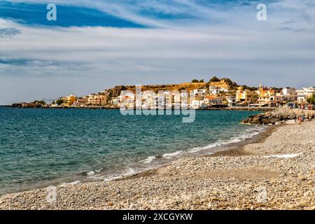 Station touristique de Paleochora sur la mer de Libye, Crète occidentale, Grèce Banque D'Images