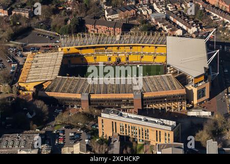 Photo aérienne du stade Wolverhampton Wanderers FC Molineux à 1500 mètres Banque D'Images