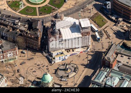 Photo aérienne du musée maritime de Hull enveloppé dans un échafaudage prise à 1500 pieds Banque D'Images