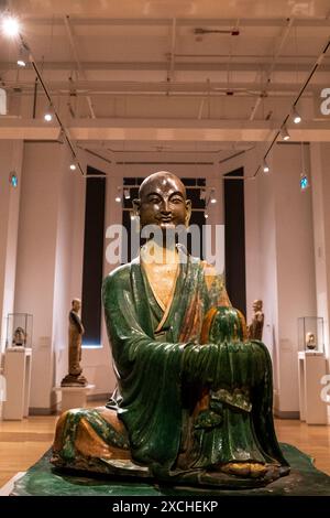 Statut de Bouddha dans l art chinois à la East Asia Gallery du Musée royal de l Ontario - ROM à Toronto, capitale économique du Canada dans la province d Ontar Banque D'Images